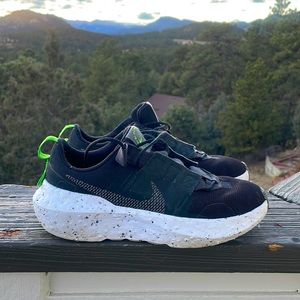Nike Women's W Crater Impact Sneaker, Size 8